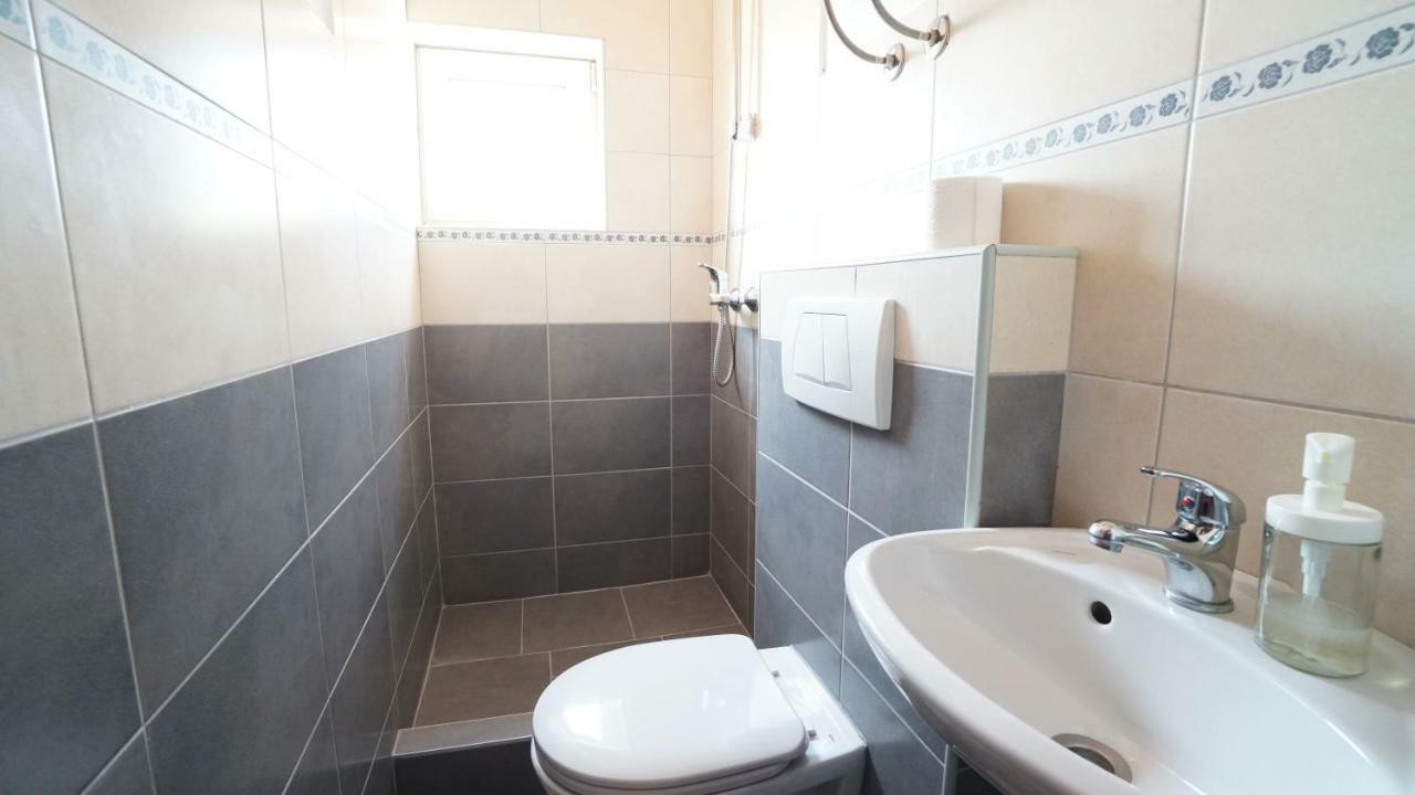 Guest House Sandra Тисно Экстерьер фото